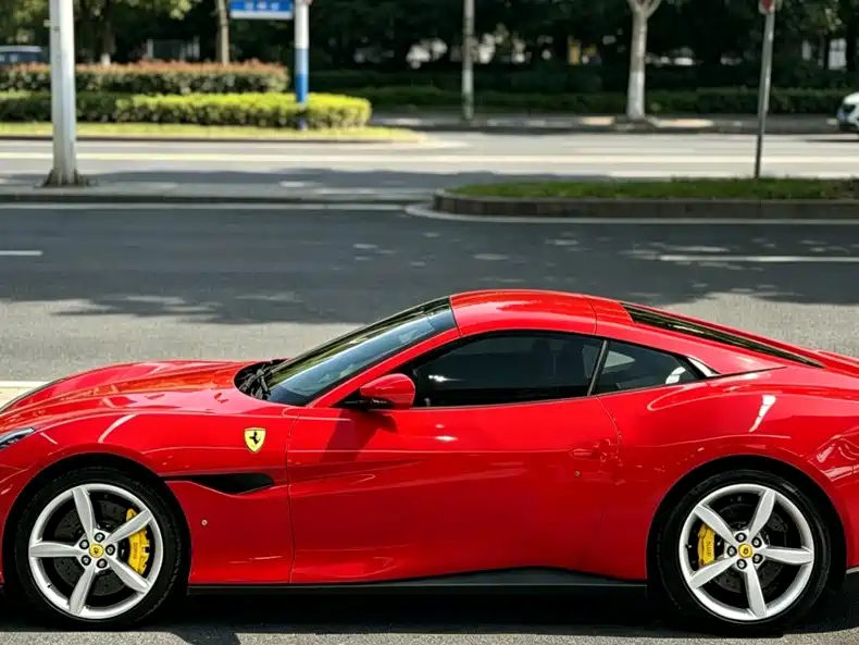 Ferrari Portofino — миниатюра 7