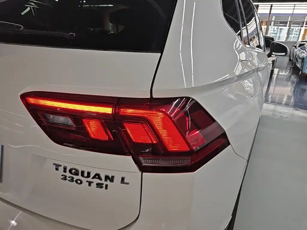Volkswagen Tiguan L — миниатюра 8