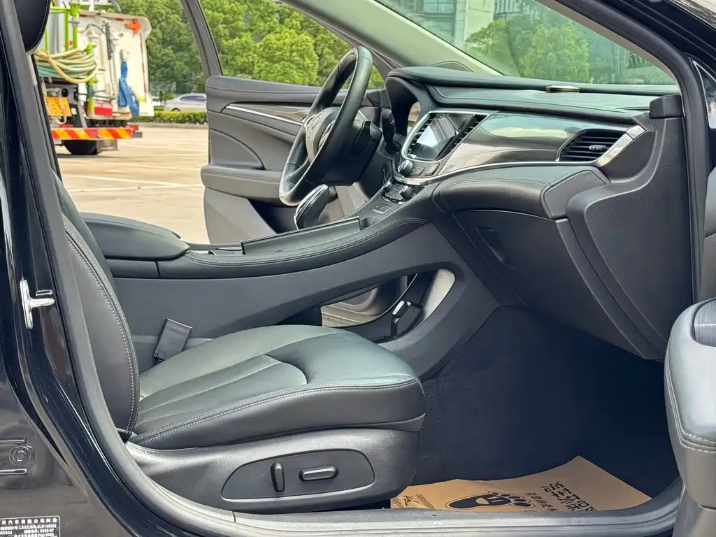 Buick LaCrosse — миниатюра 19