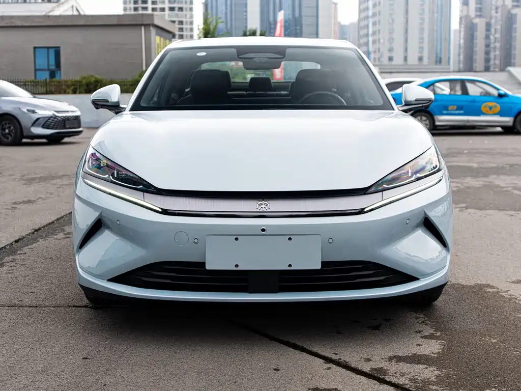 BYD Qin L — миниатюра 2