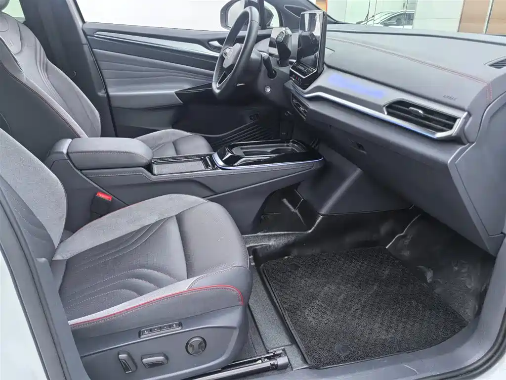 VOLKSWAGEN ID.4 CROZZ