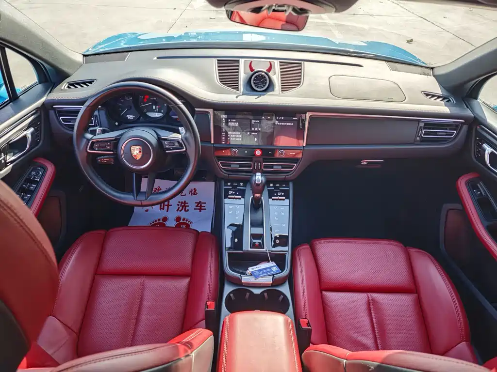 Porsche Macan — миниатюра 9