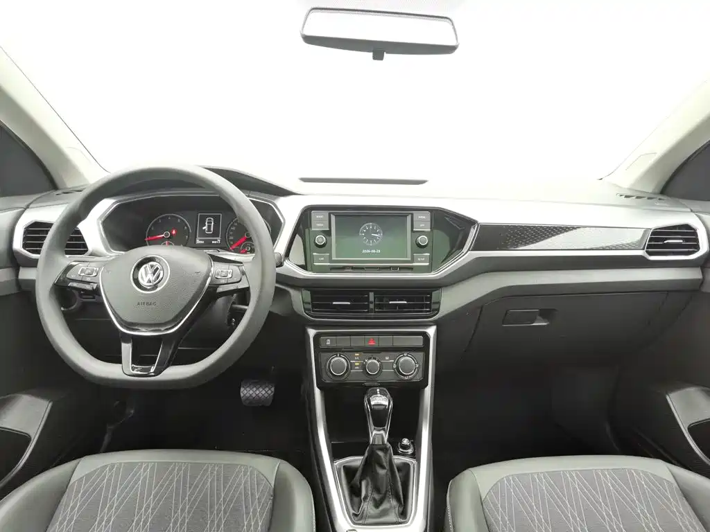 Volkswagen T-Cross — миниатюра 5