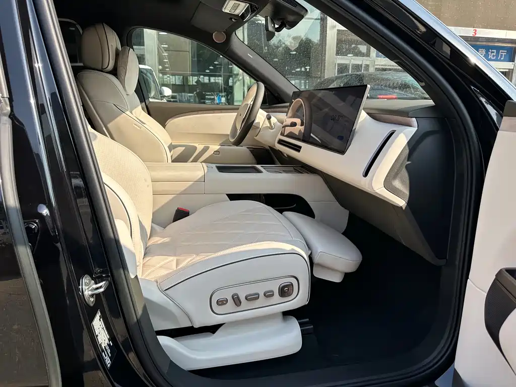 Li Auto Li L9 — миниатюра 12