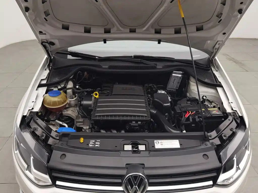 Volkswagen Polo — миниатюра 6