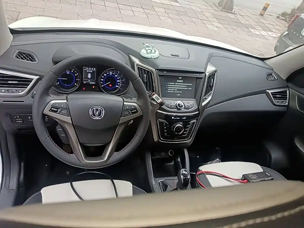 Changan CS35 — миниатюра 10
