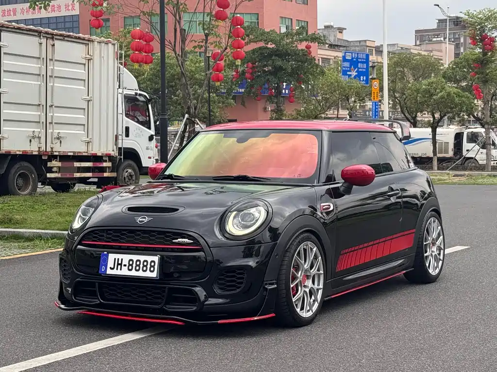 Mini Mini JCW 2020