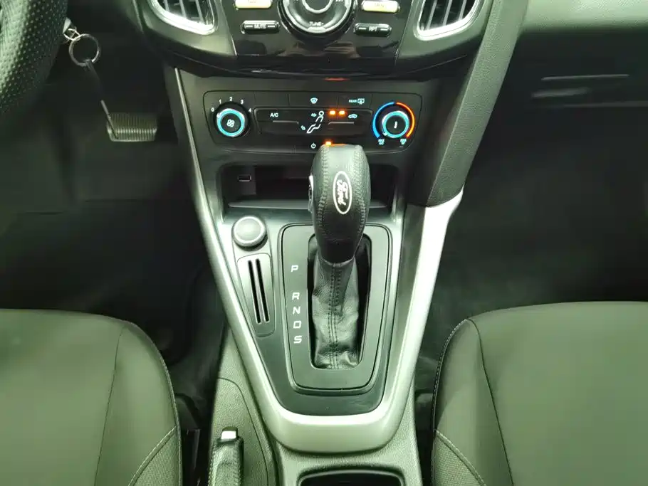 Ford Focus — миниатюра 16