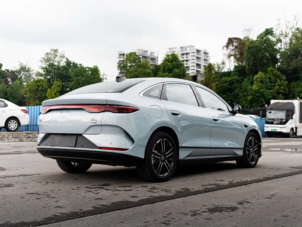 BYD Qin L — миниатюра 6