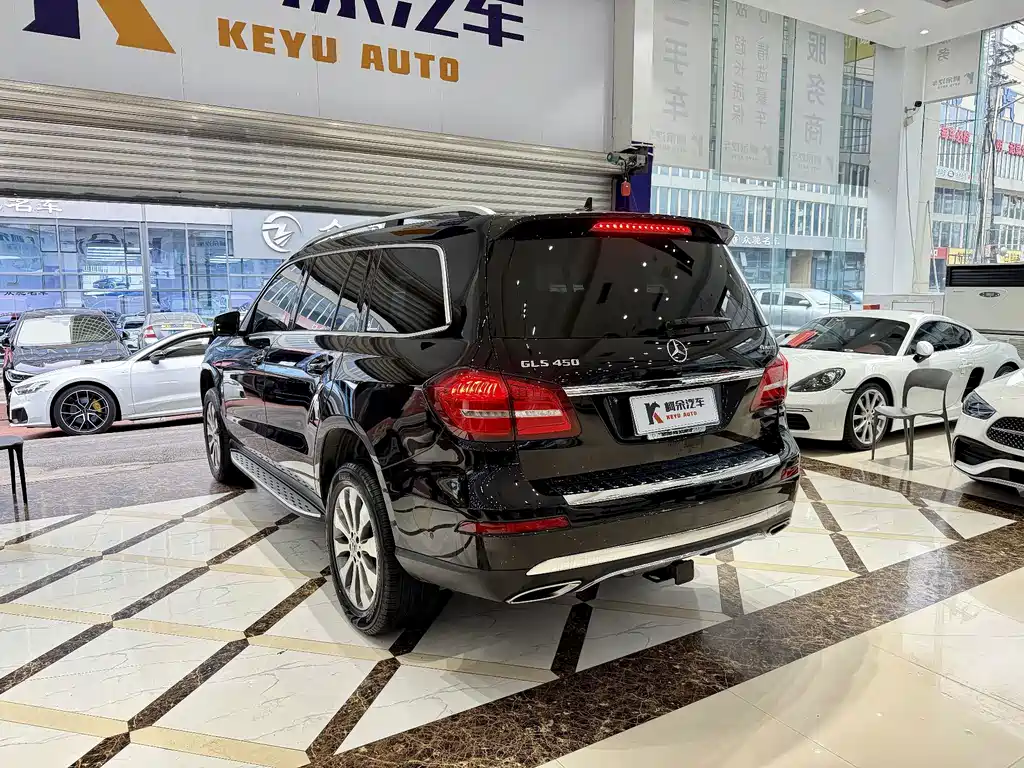 Mercedes-Benz GLS — миниатюра 11