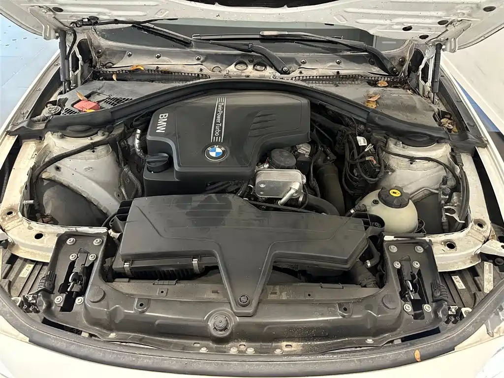 BMW 3 Series — миниатюра 9