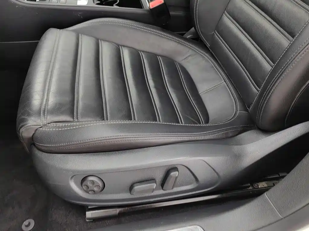 Volkswagen CC — миниатюра 20