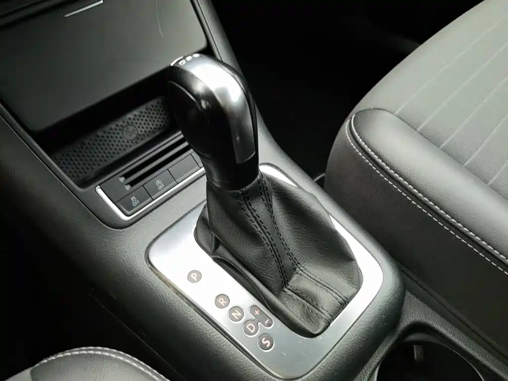 Volkswagen Tiguan — миниатюра 13