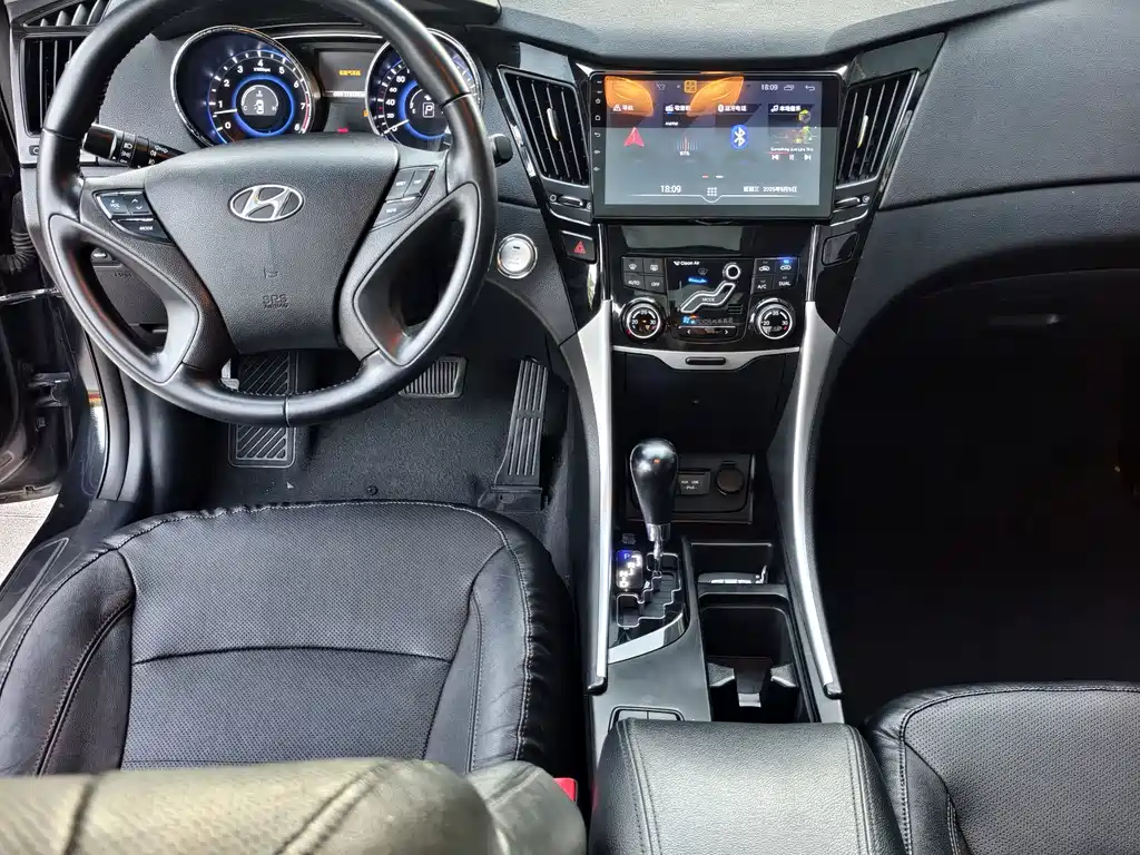 Hyundai Sonata — миниатюра 5