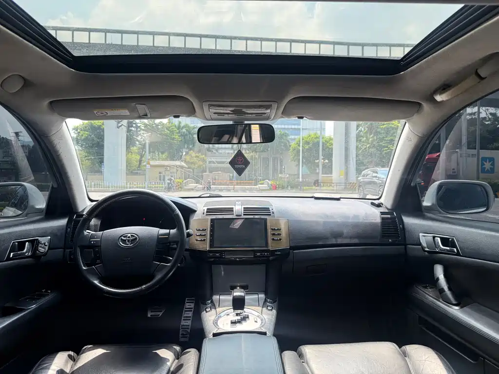 Toyota Reiz — миниатюра 10
