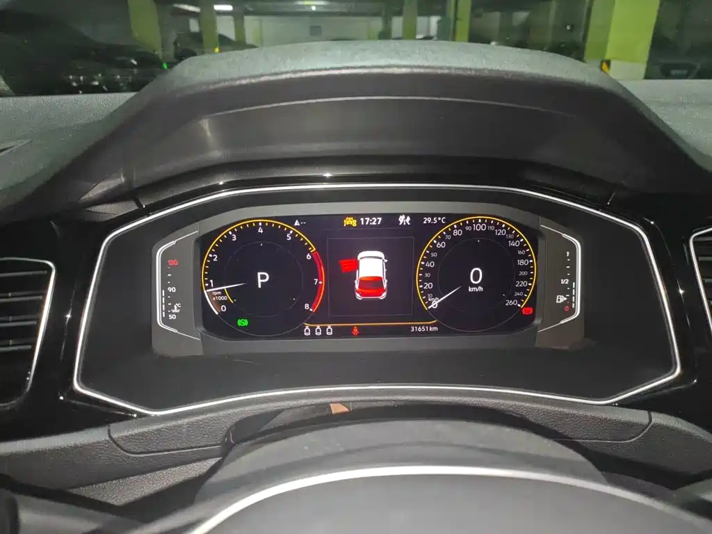 Volkswagen T-Roc — миниатюра 7