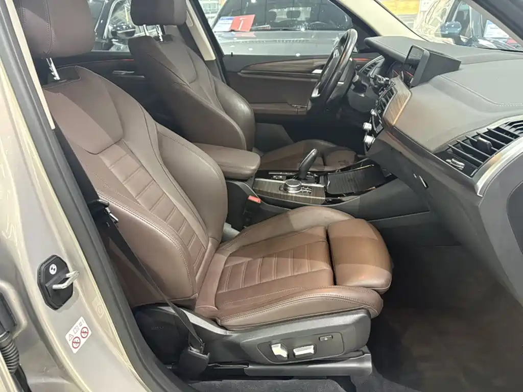 BMW X3 — миниатюра 11