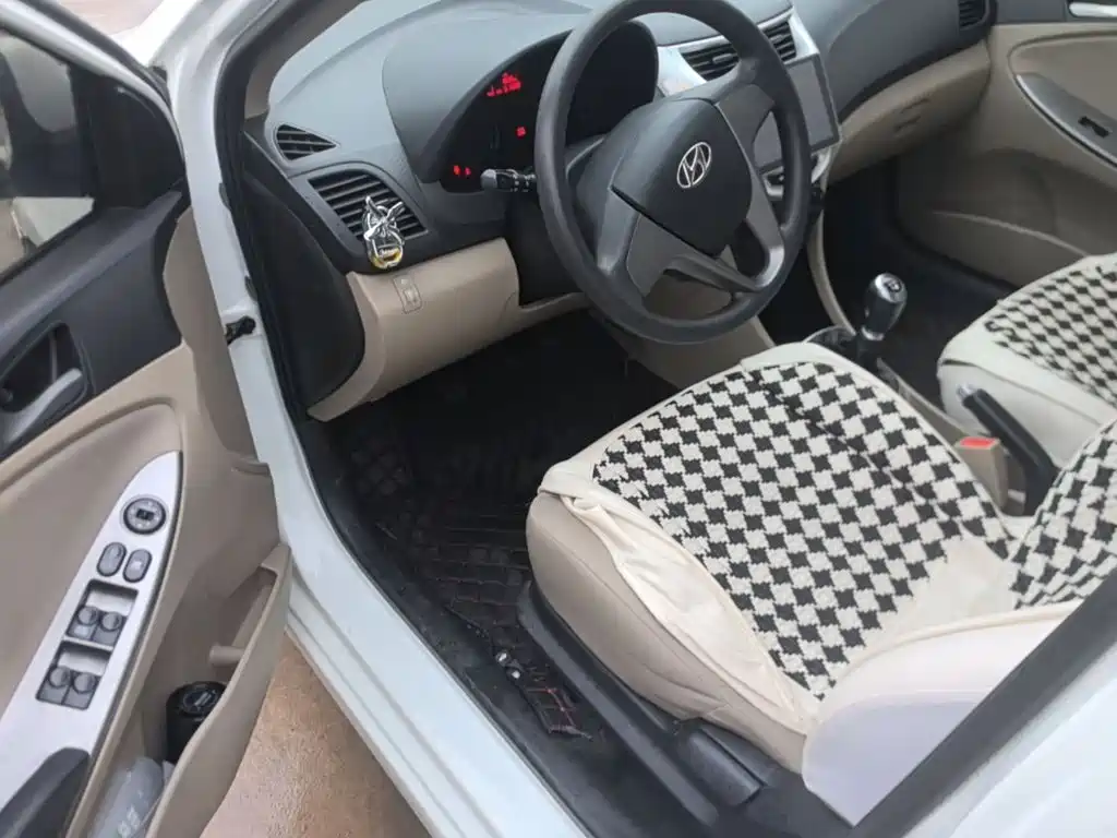 Hyundai Verna — миниатюра 16