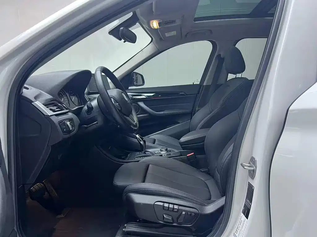 BMW X1 — миниатюра 9