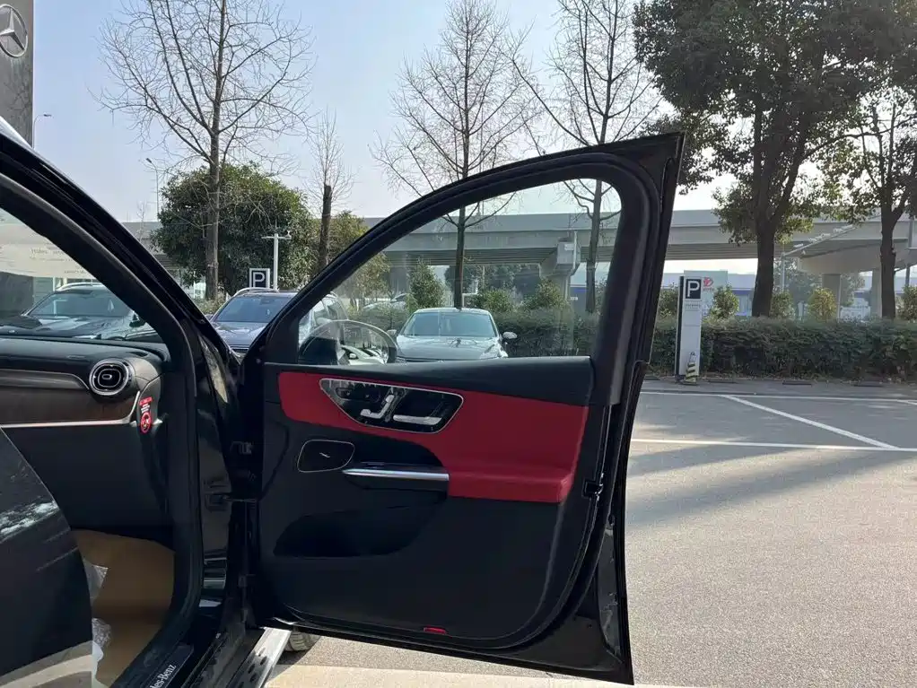 Mercedes-Benz GLC New Energy — миниатюра 7
