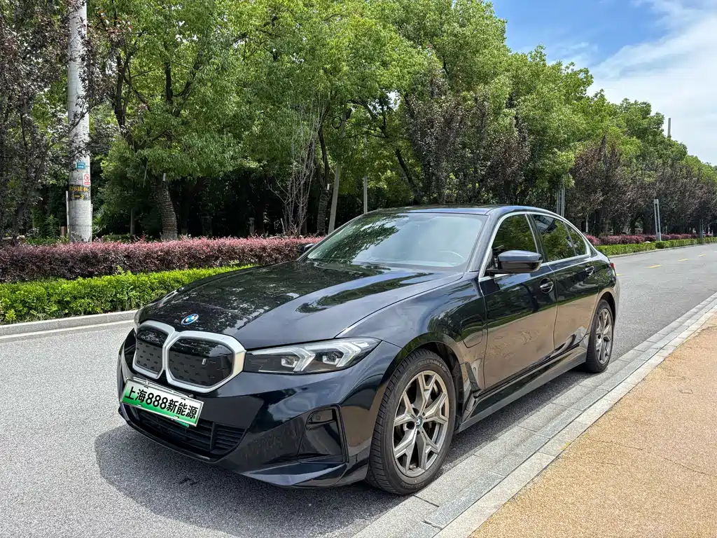BMW i3 2022 eDrive 35 L