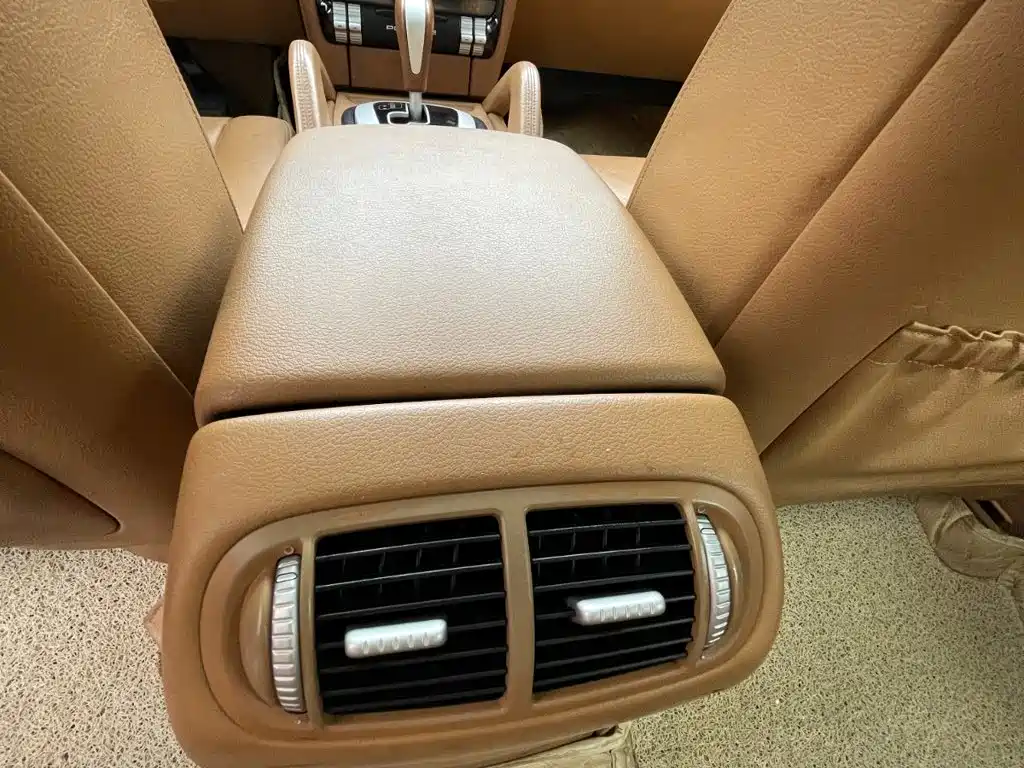 Porsche Cayenne — миниатюра 17