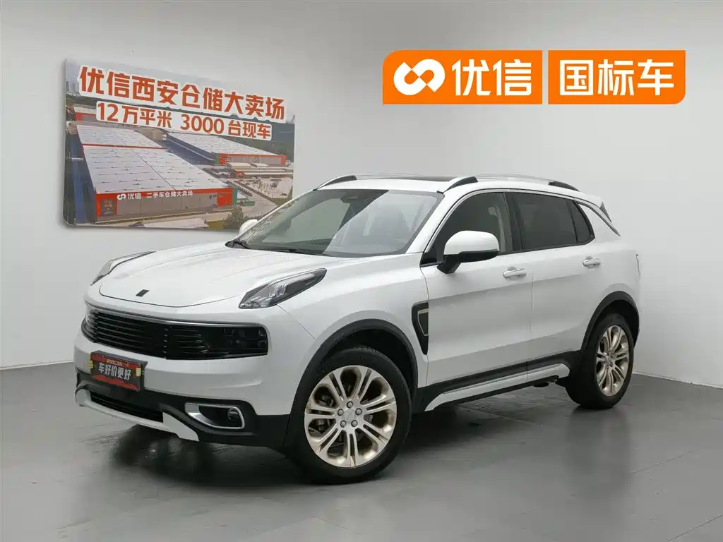 Купить Lynk & Co 01