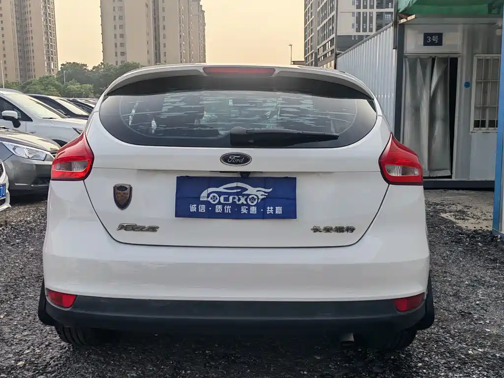 Ford Focus — миниатюра 5