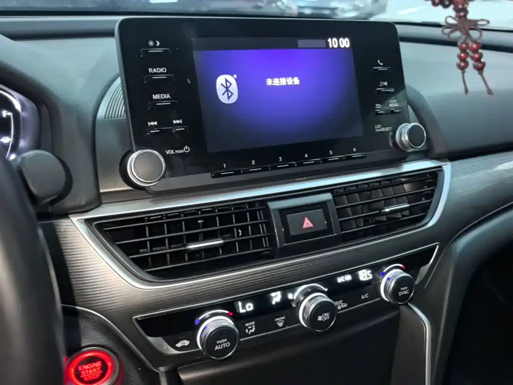 Honda Accord — миниатюра 13
