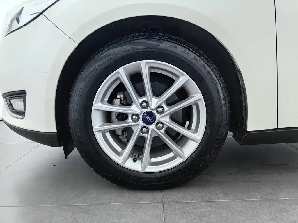 Ford Focus — миниатюра 17