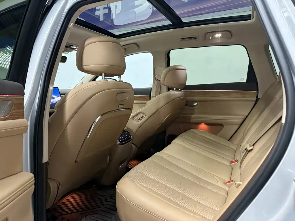 AITO Wenjie AITO M7 — миниатюра 5