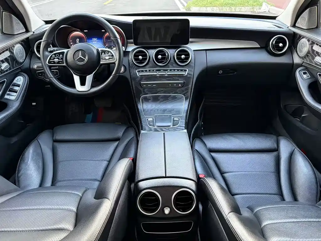 Mercedes-Benz C-Class — миниатюра 10