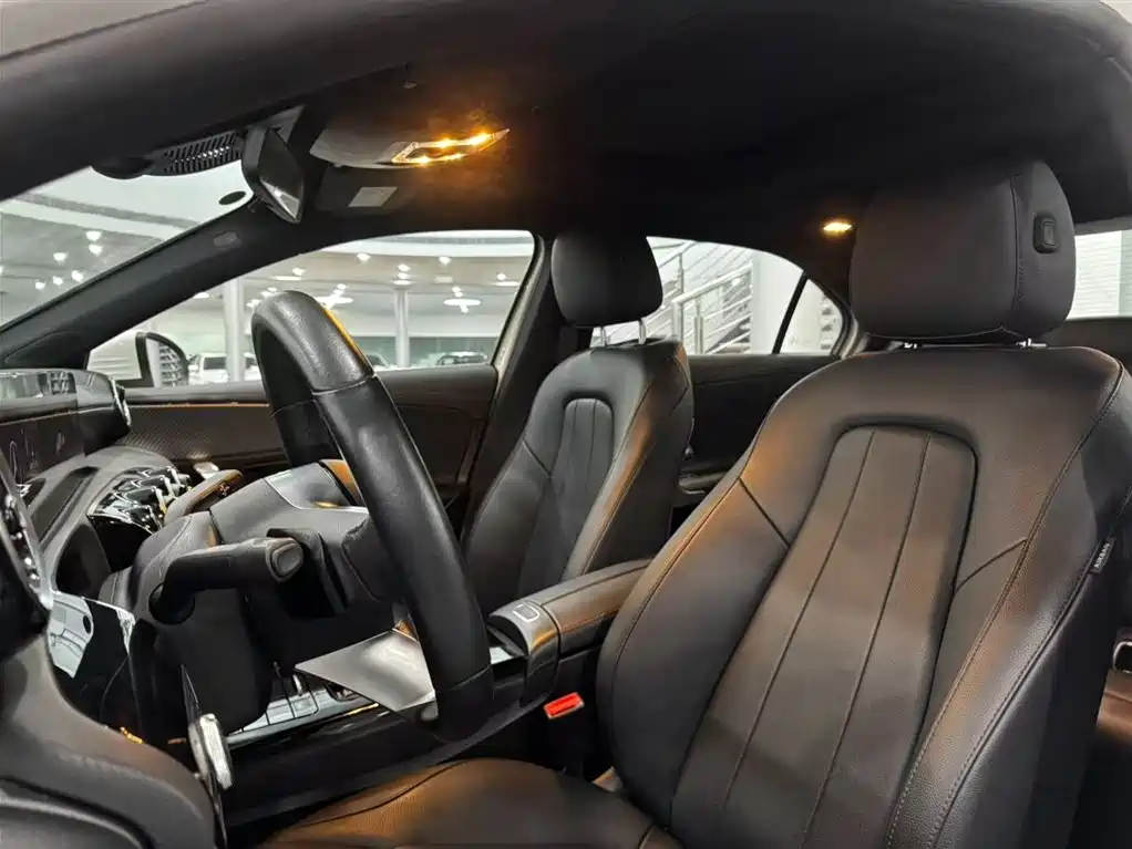 Mercedes-Benz A-Class — миниатюра 10