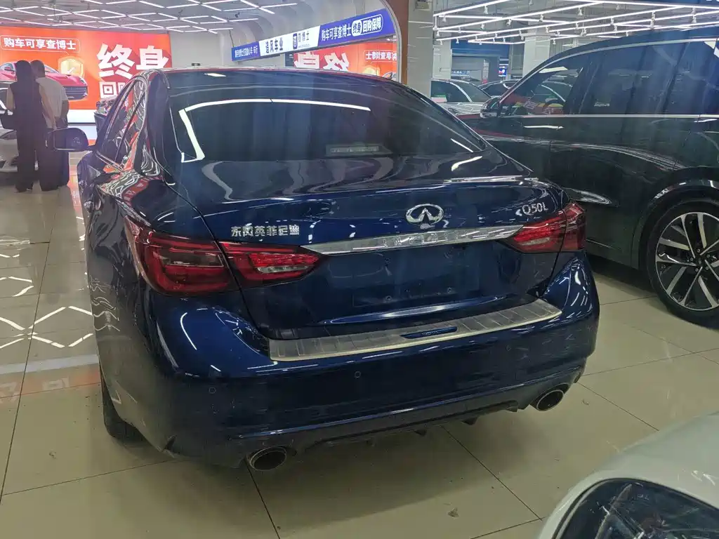 Infiniti Q50L — миниатюра 12