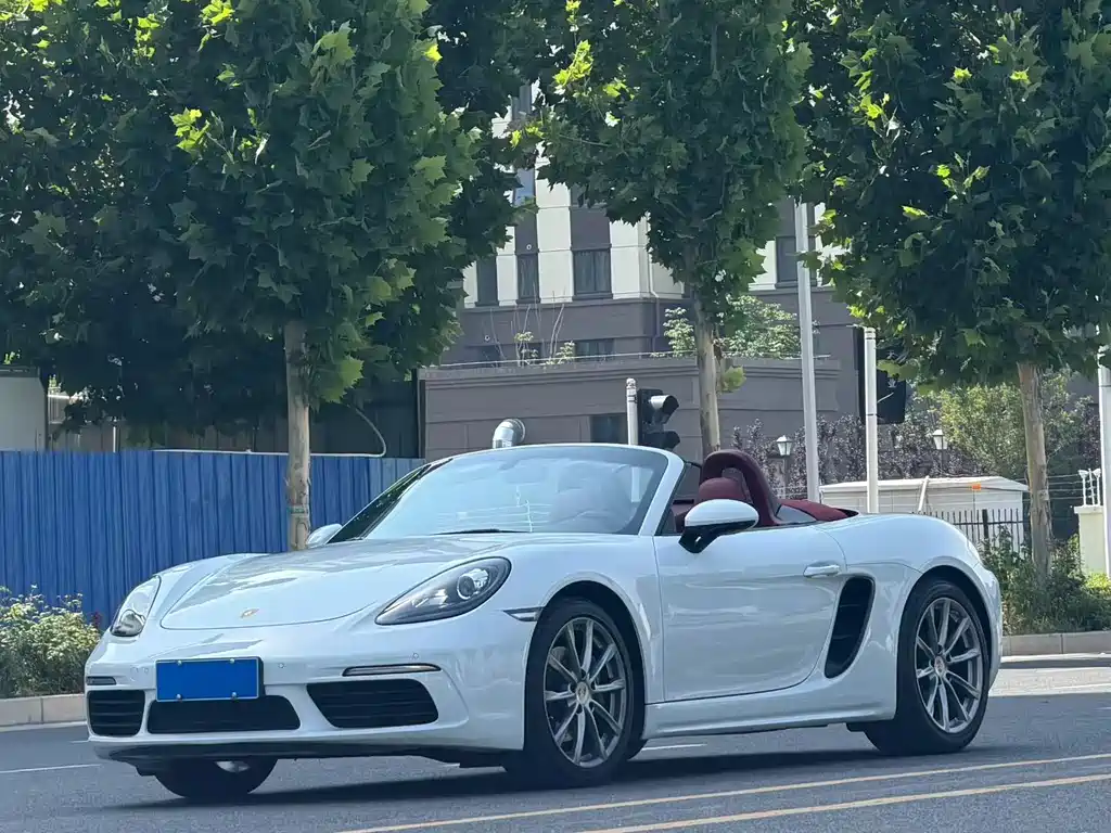 Купить Porsche 718