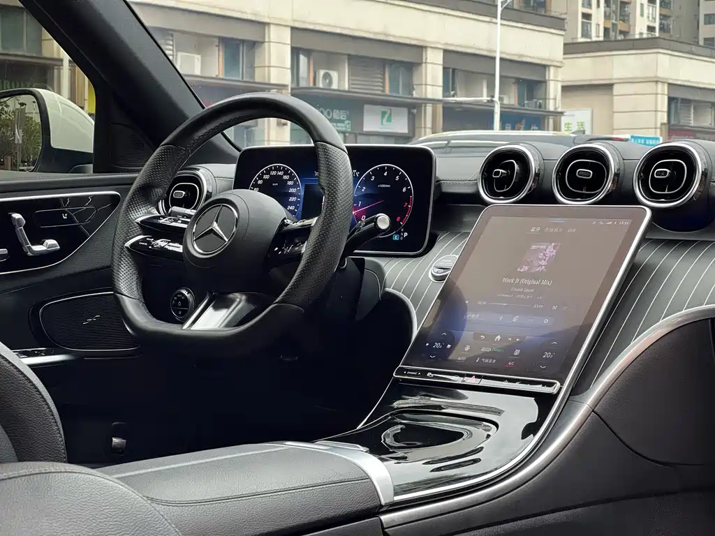 MERCEDES-BENZ C CLASS