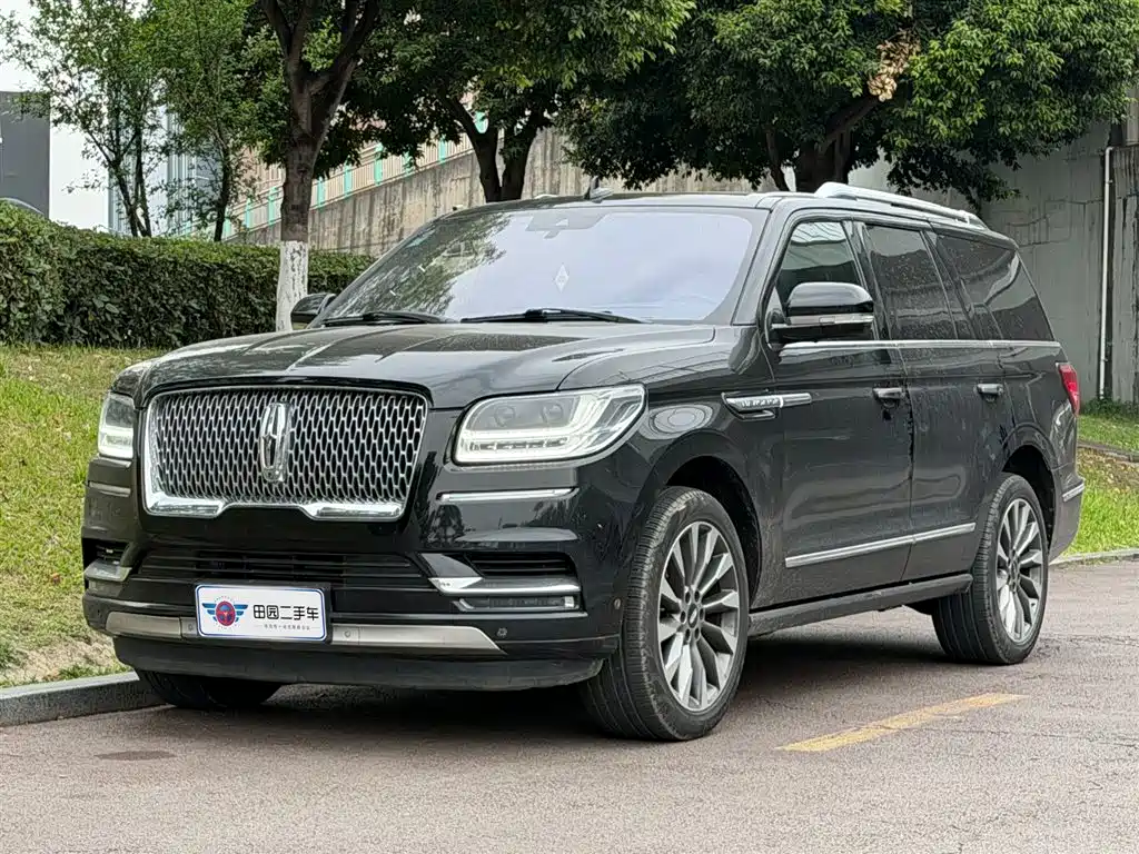 Купить Lincoln Navigator