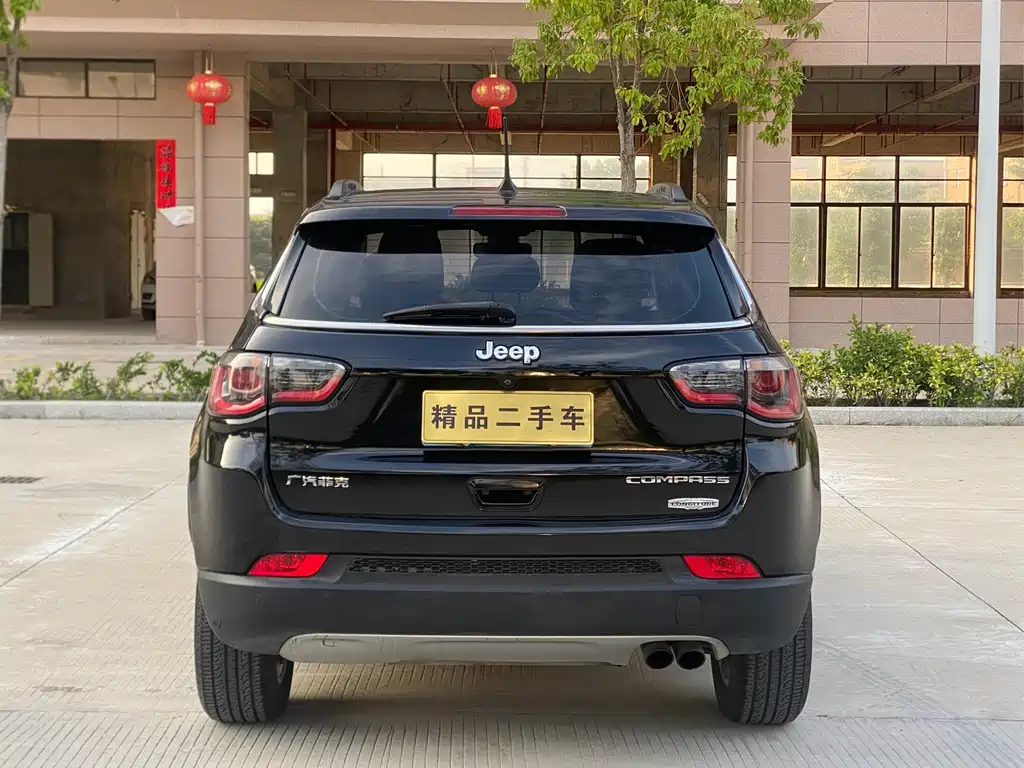 Jeep Compass — миниатюра 8