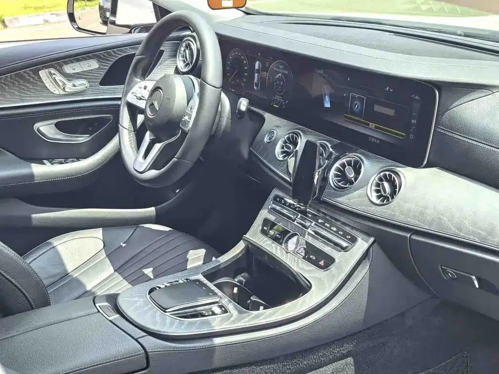 Mercedes-Benz CLS — миниатюра 6
