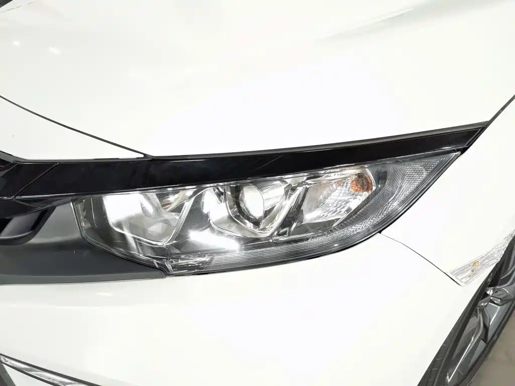 Honda Civic — миниатюра 7