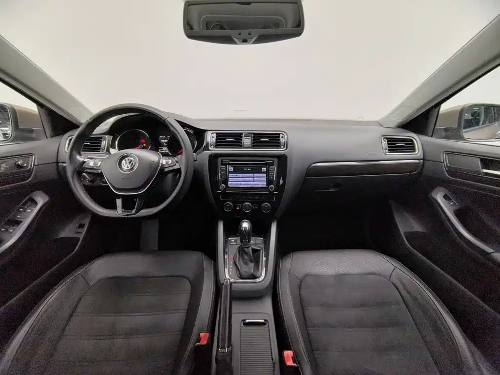 Volkswagen Sagitar — миниатюра 5
