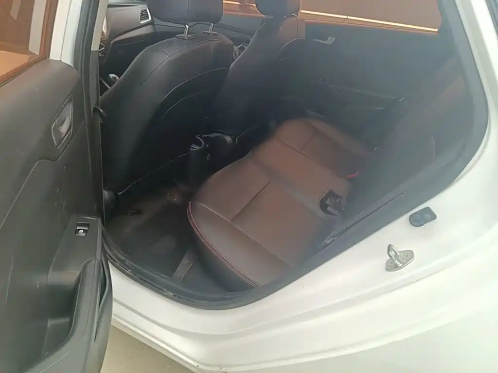 Hyundai Verna — миниатюра 17