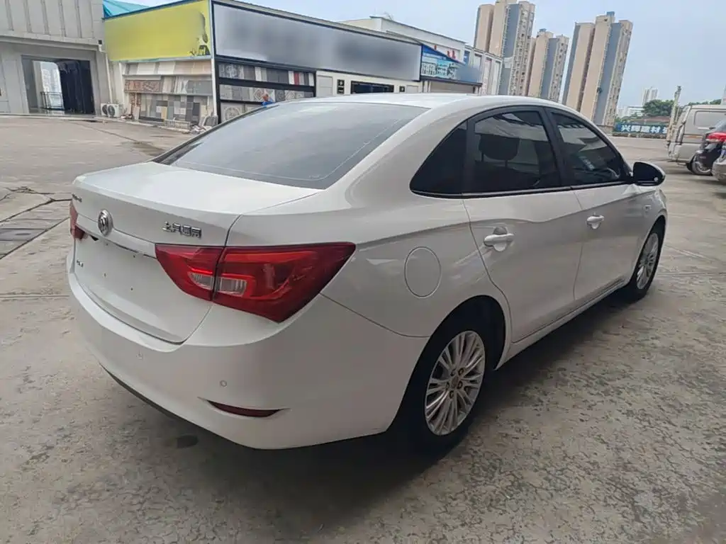 Buick Excelle — миниатюра 7