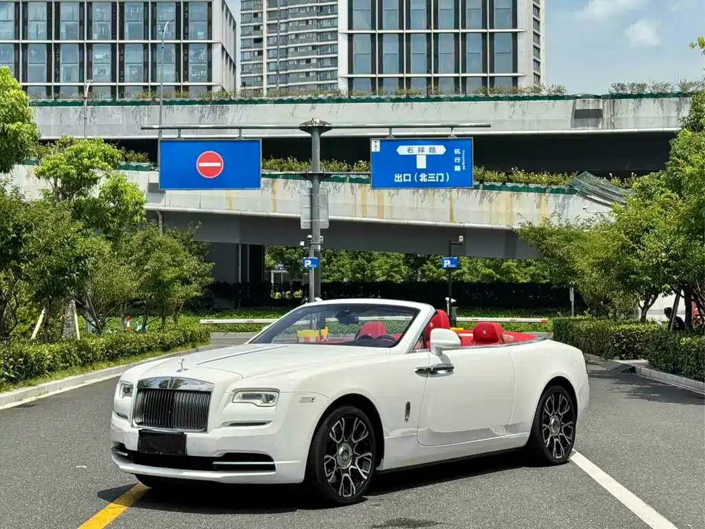 Rolls-Royce Dawn — миниатюра 3