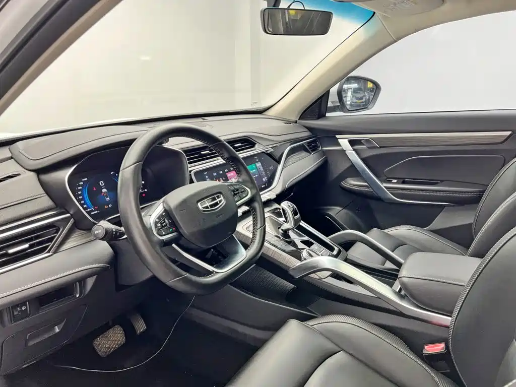 Geely Boyue — миниатюра 13