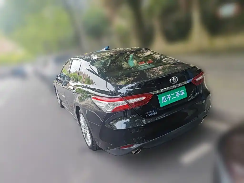 Toyota Camry — миниатюра 25