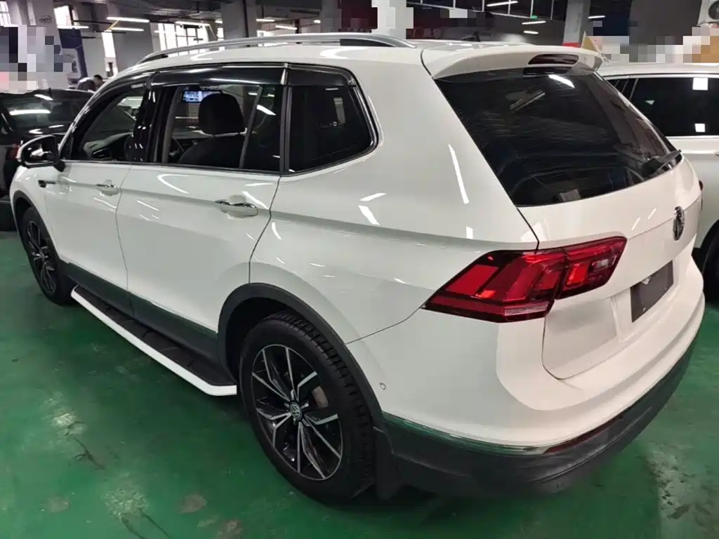 Volkswagen Tiguan L — миниатюра 5