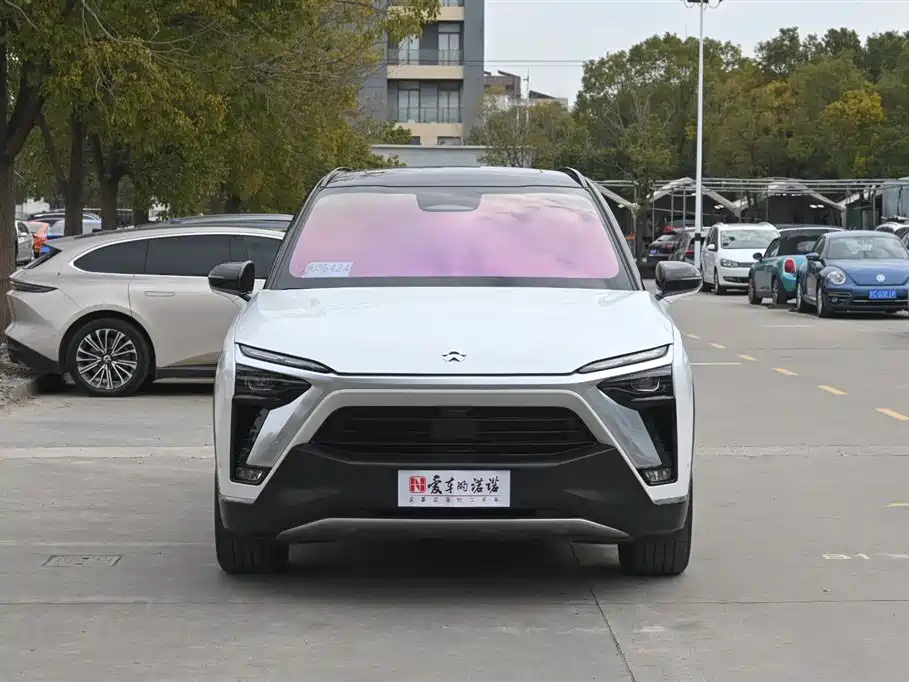 NIO NIO ES8