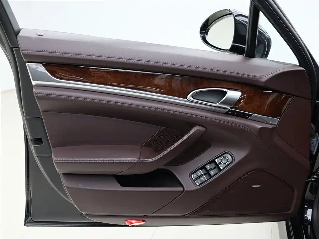 Porsche Panamera 2010 Panamera Turbo 4.8T
