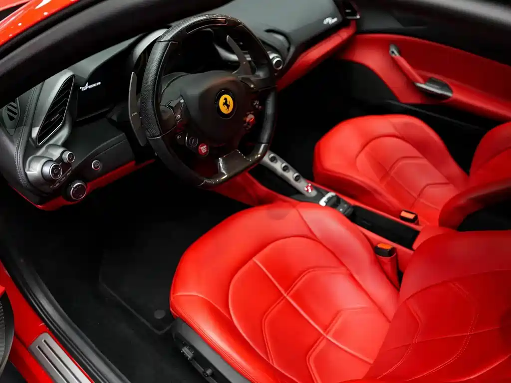 Ferrari 488 — миниатюра 5